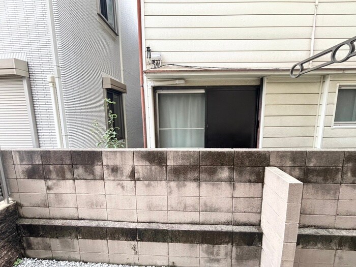 物件内観写真14　(室内からの展望)