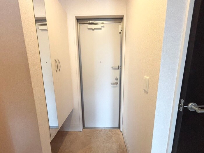 物件内観写真15　(玄関)