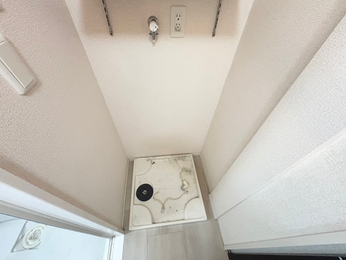 物件内観写真17　(洗濯機置場)