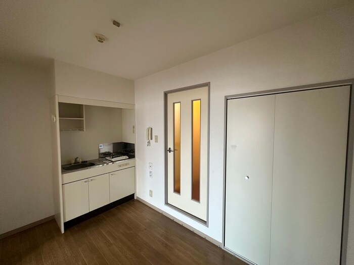 物件内観写真11　(居室)