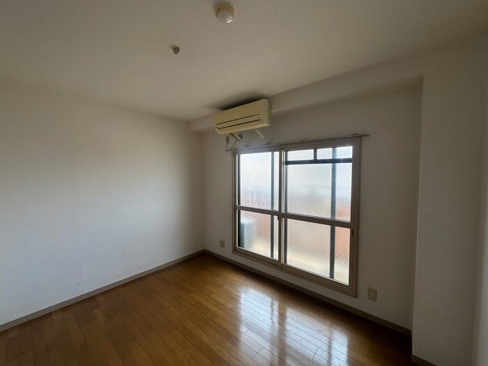 物件内観写真13　(居室)