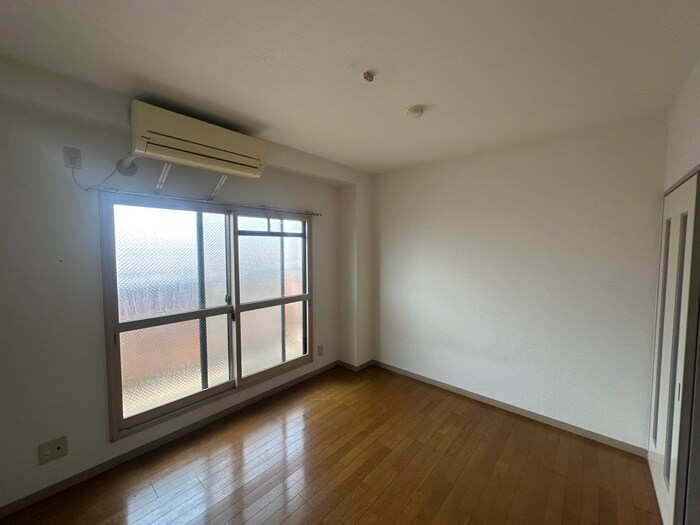 物件内観写真14　(居室)