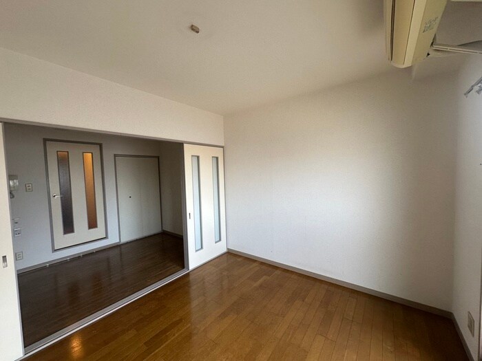 物件内観写真16　(居室)