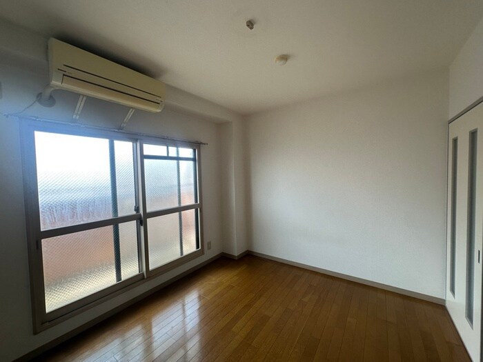 物件内観写真19　(居室)