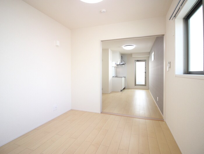 物件内観写真8　(居室)