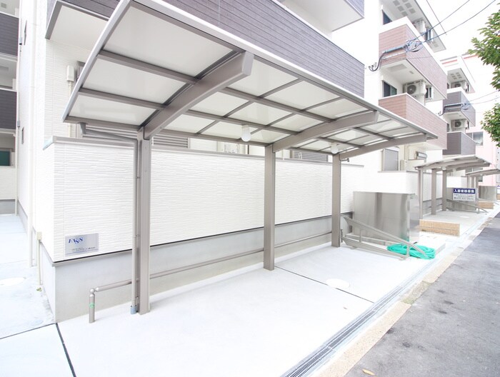 物件外観写真6　(駐輪場)