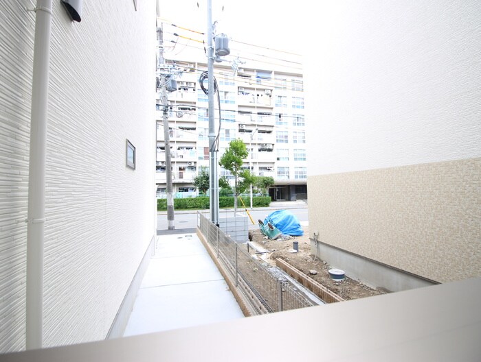 物件内観写真18　(室内からの展望)