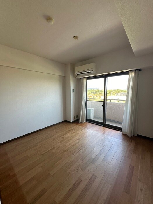 物件内観写真13　(居室)