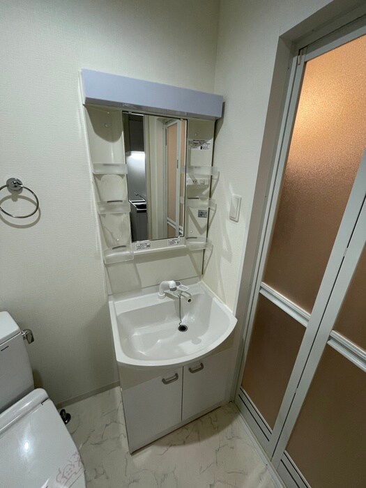 物件内観写真11　(洗面)