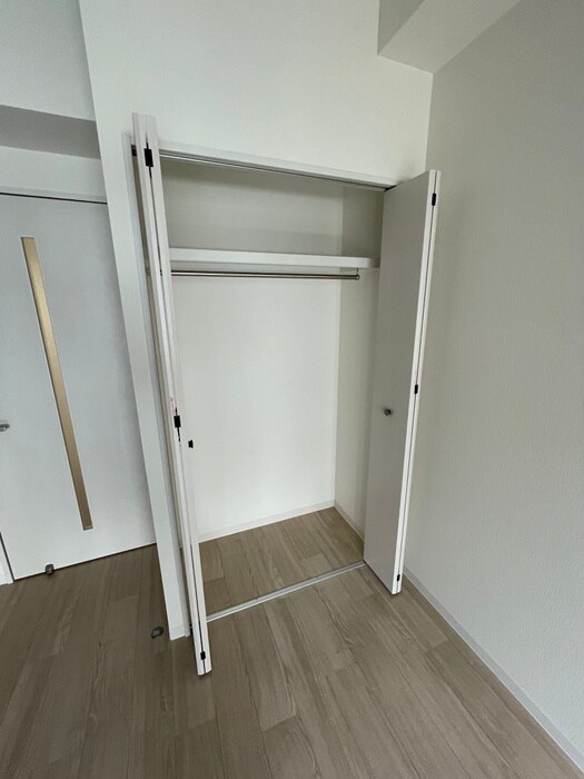 物件内観写真12　(収納)