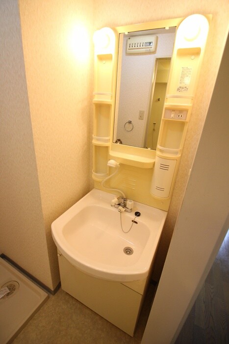 物件内観写真9　(洗面)