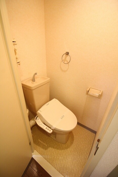 物件内観写真11　(トイレ)