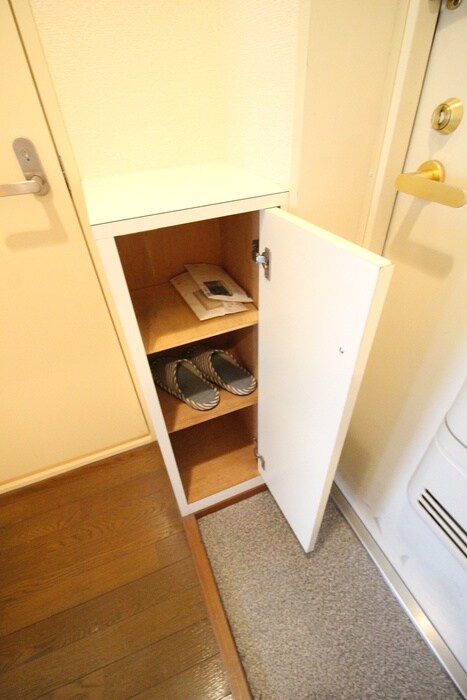物件内観写真12　(靴箱)