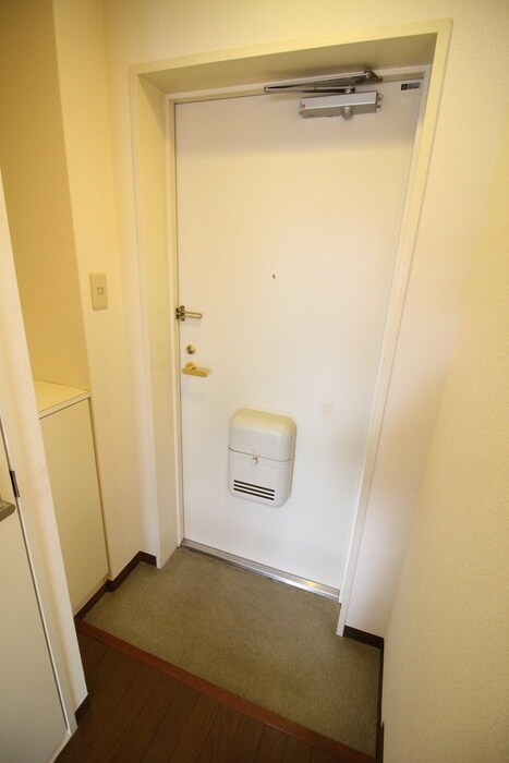 物件内観写真15　(玄関)