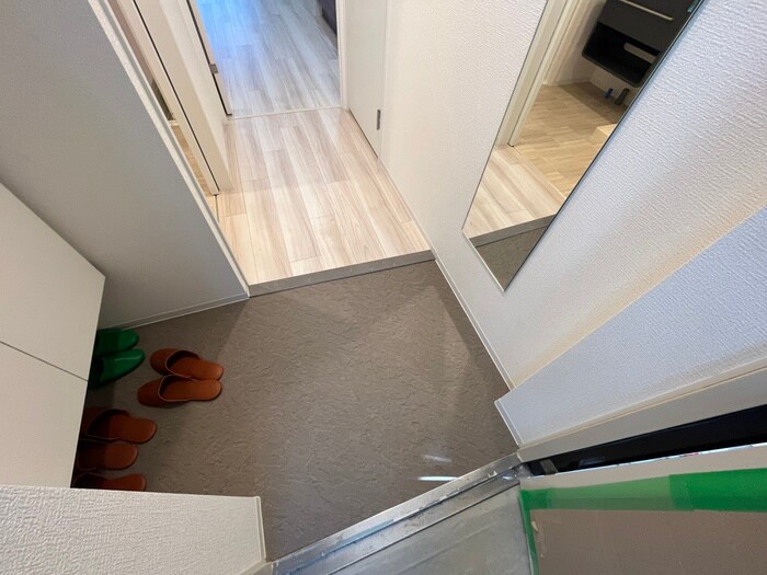 物件内観写真15　(玄関)