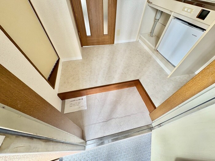 物件内観写真17　(玄関)