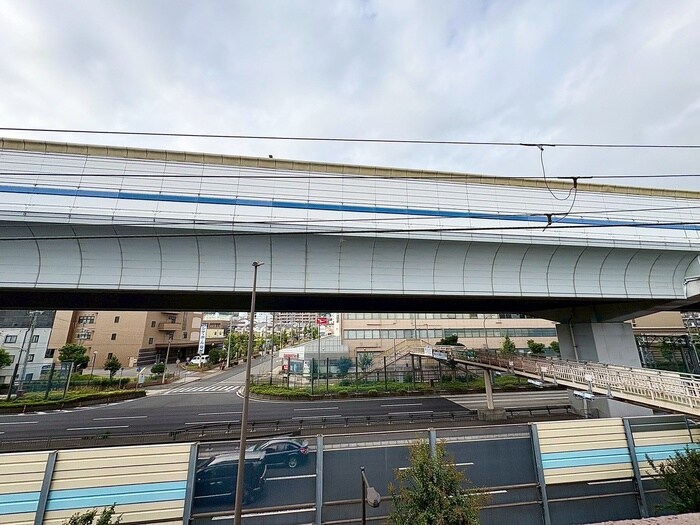 物件内観写真19　(室内からの展望)