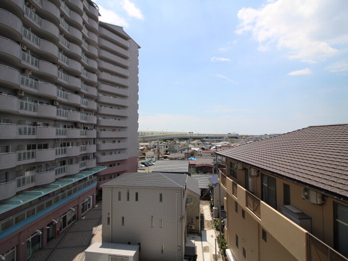 物件内観写真16　(室内からの展望)