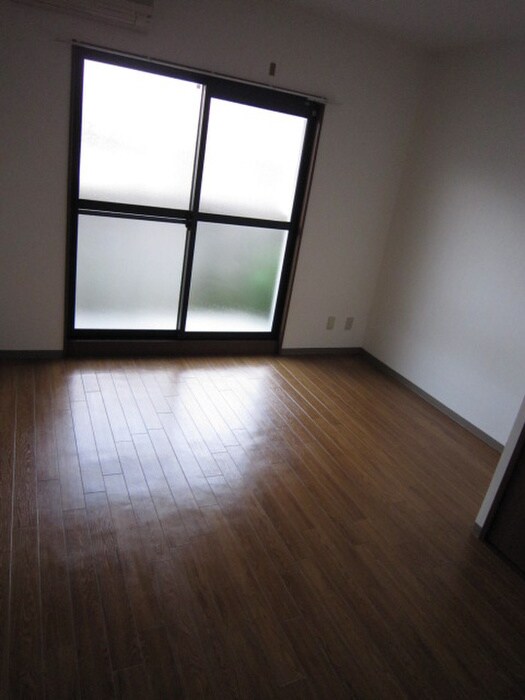 物件内観写真6　(居室)