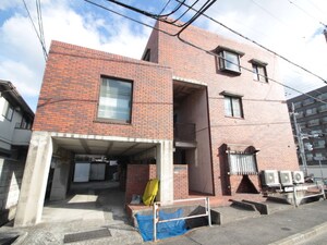 熊野町ブリックハイツ外観写真