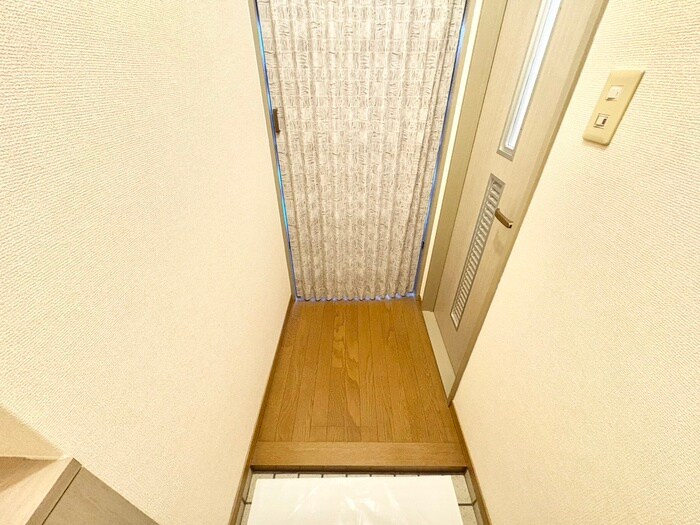 物件内観写真17　(廊下)