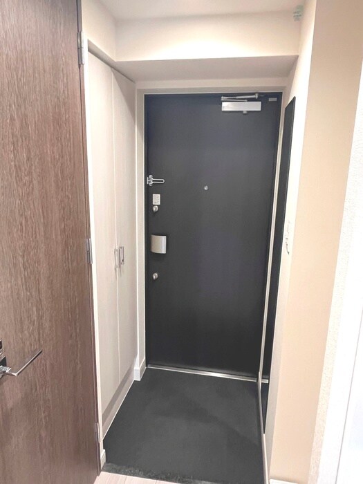 物件内観写真15　(玄関)