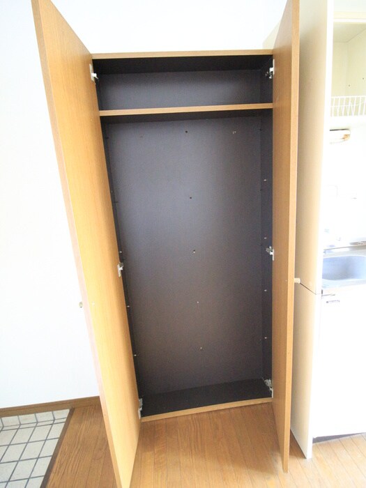 物件内観写真8　(収納)