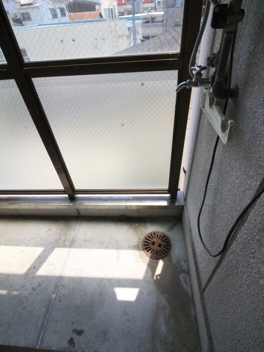 物件内観写真15　(洗濯機置場)