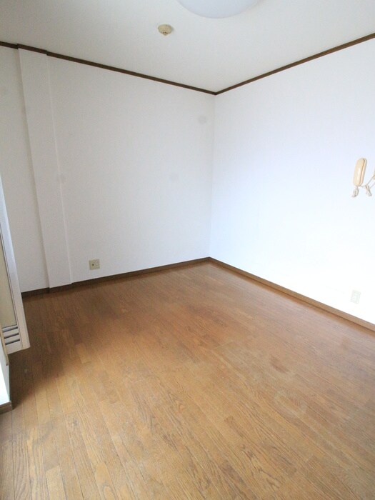 物件内観写真18　(居室)