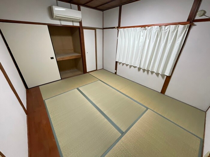 物件内観写真8　(居室)