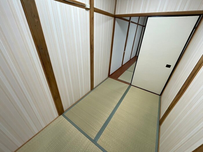 物件内観写真16　(居室)