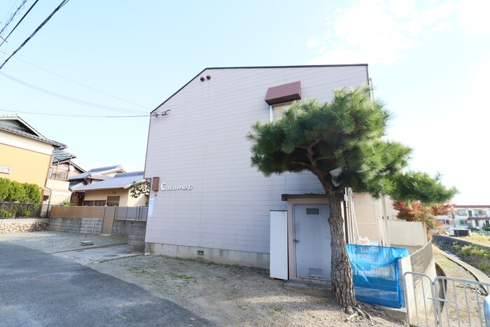 物件外観写真5　(エントランス部分)