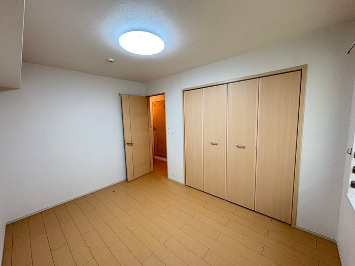 物件内観写真16　(居室)