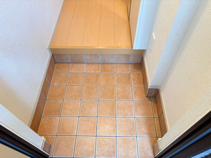 物件内観写真18　(玄関)