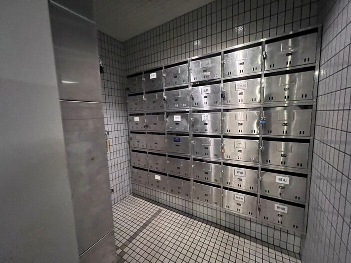 物件外観写真4　(建物設備)