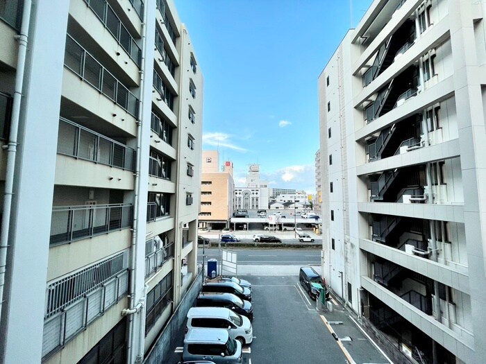 物件内観写真15　(室内からの展望)