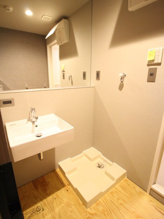 物件内観写真9　(洗面)