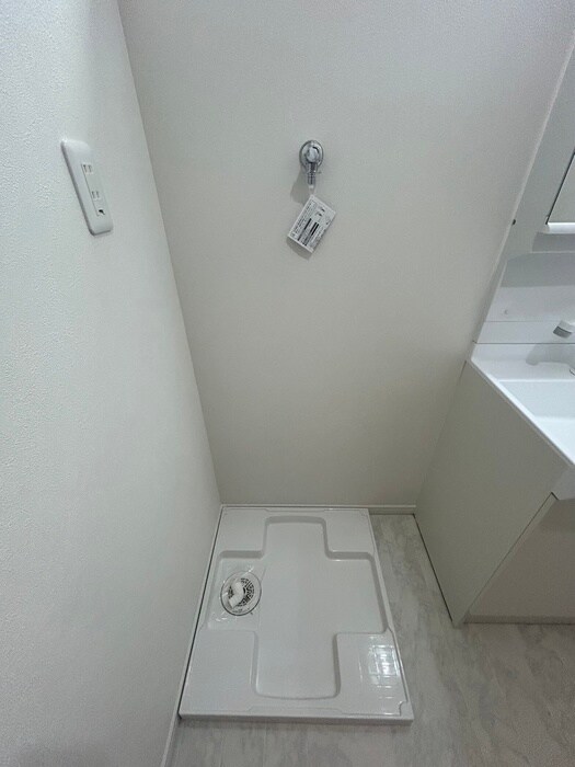 物件内観写真10　(洗濯機置場)