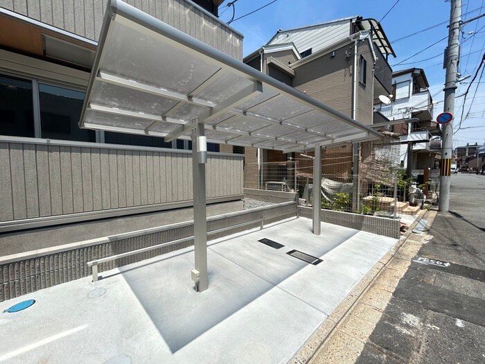 物件外観写真4　(駐輪場)