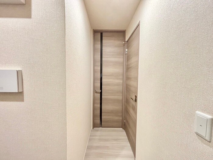 物件内観写真17　(廊下)