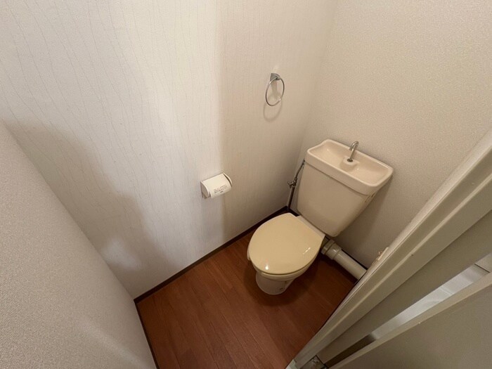 物件内観写真10　(トイレ)