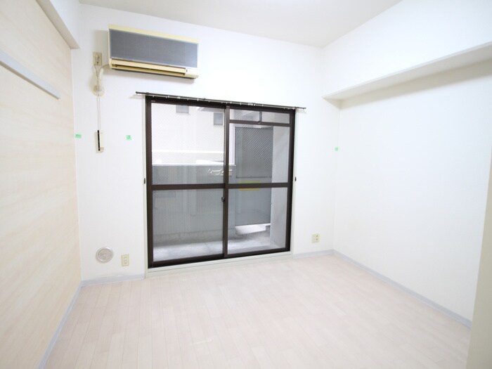 物件内観写真22　(居室)