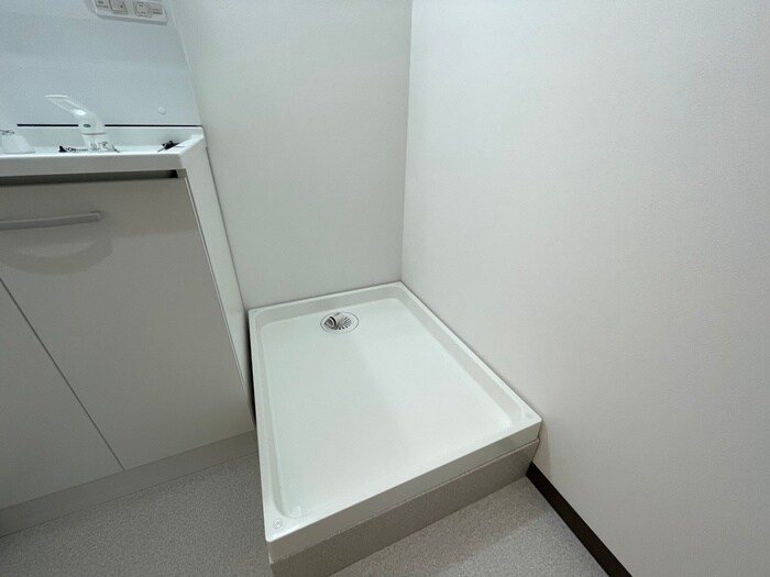 物件内観写真8　(洗濯機置場)