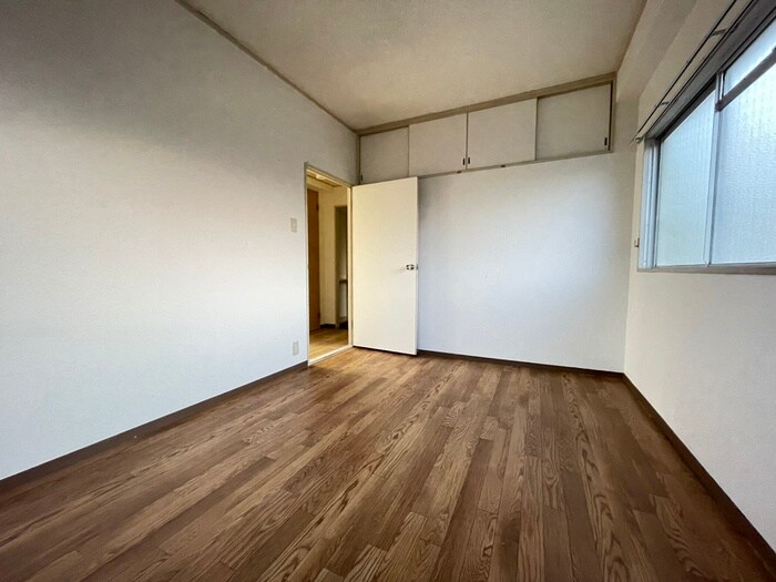 物件内観写真11　(居室)