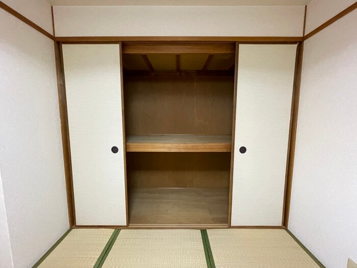 物件内観写真18　(収納)