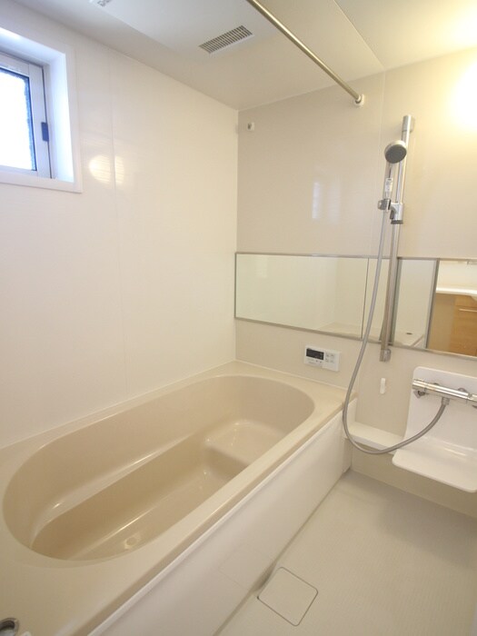 物件内観写真9　(バス／シャワールーム等)