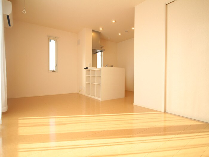 物件内観写真10　(居室)