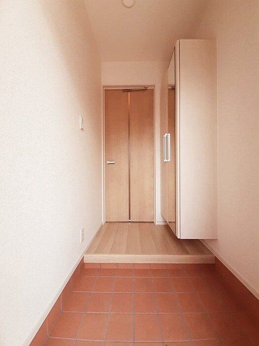 物件内観写真20　(玄関)