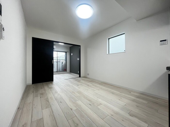 物件内観写真22　(居室)