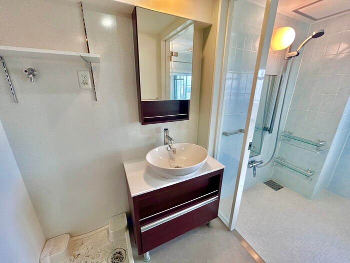 物件内観写真11　(洗面)